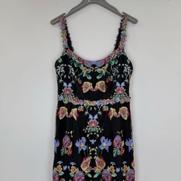 Marchesa Notte Floral Embroidered Gown 🗃️ - Picture 6 of 10